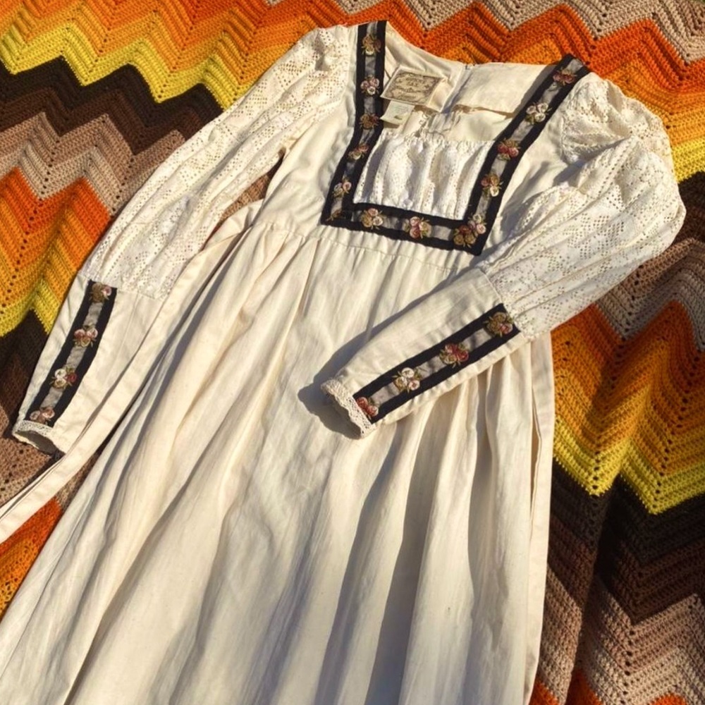 RARE 1960s/1970s Vintage Gunne Sax Midi Dress